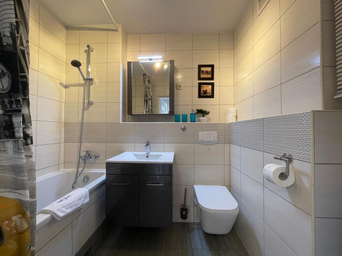 Wolin-Travel Apartament Dom Przy Parku Miedzyzdroje Luaran gambar