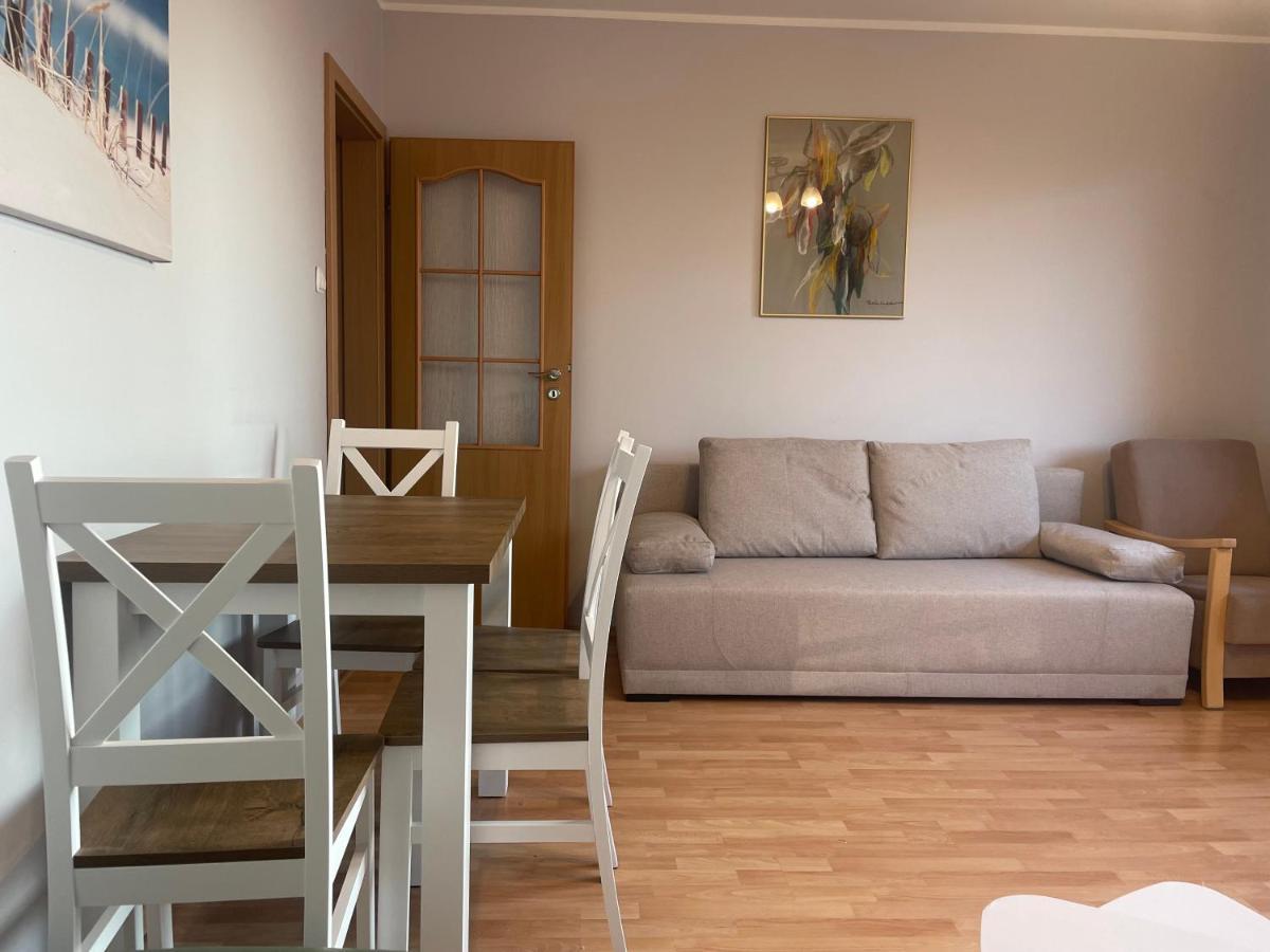Wolin-Travel Apartament Dom Przy Parku Miedzyzdroje Luaran gambar