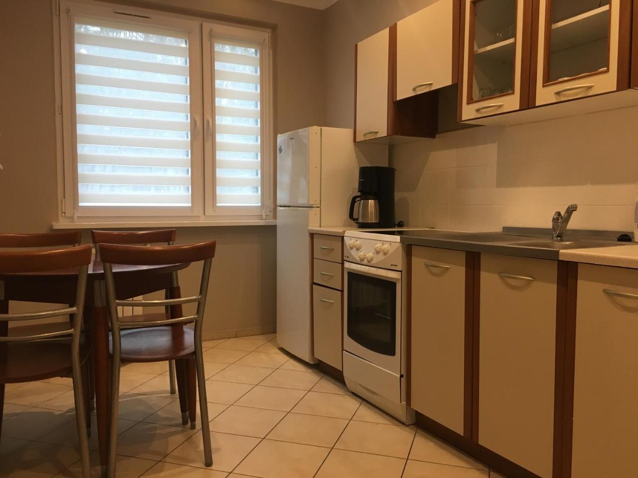 Wolin-Travel Apartament Dom Przy Parku Miedzyzdroje Luaran gambar